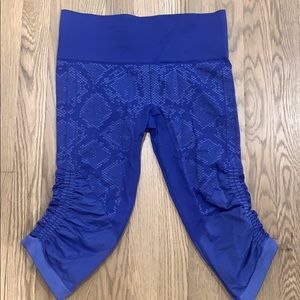 Lululemon cropped yoga pant